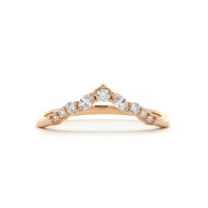 V diamond band in gold