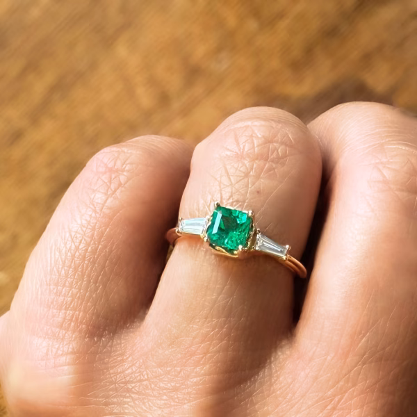 Emerald and Tapered Baguette Rope Ring - Image 3