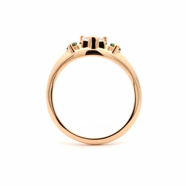 Domed Diamond And Green Sapphire Three Stone Ring - Image 3